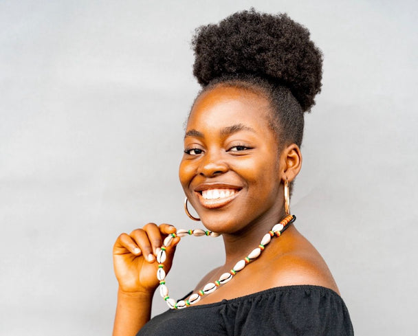 Collier de cauris éclatant